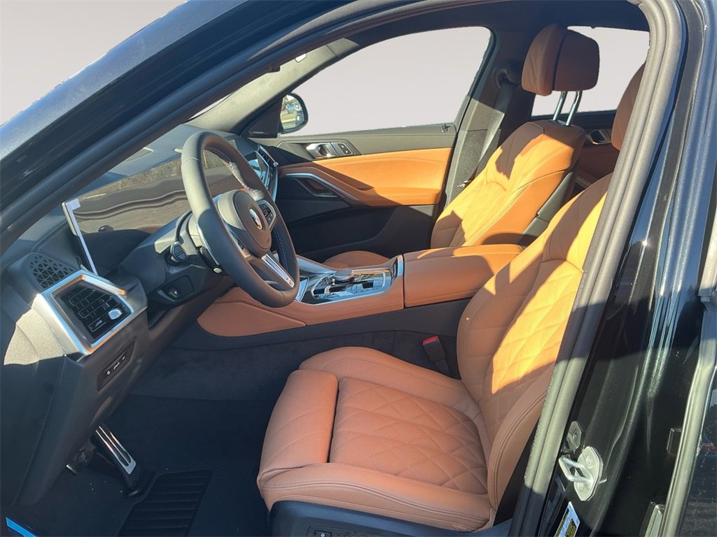 New 2026 BMW X6 M60i w/ Parking Assistance Package image 9