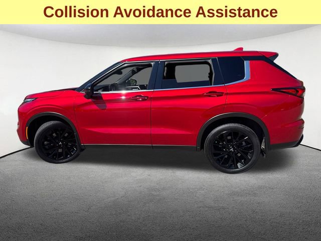 Used 2023 Mitsubishi Outlander SE image 8