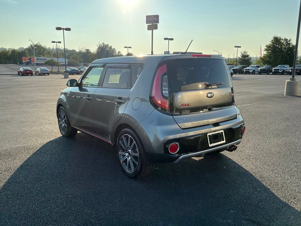 Used 2017 Kia Soul ! w/ Tech Package FWD image 11