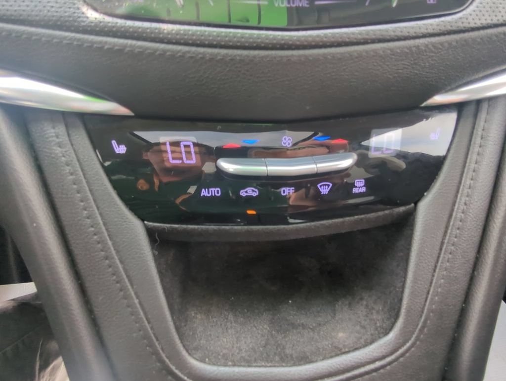Used 2017 Cadillac XT5 Luxury w/ Driver Awareness Package AWD/4WD image 20