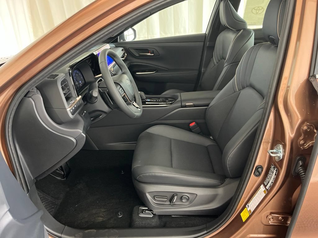 New 2026 Toyota Crown Signia AWD/4WD image 4