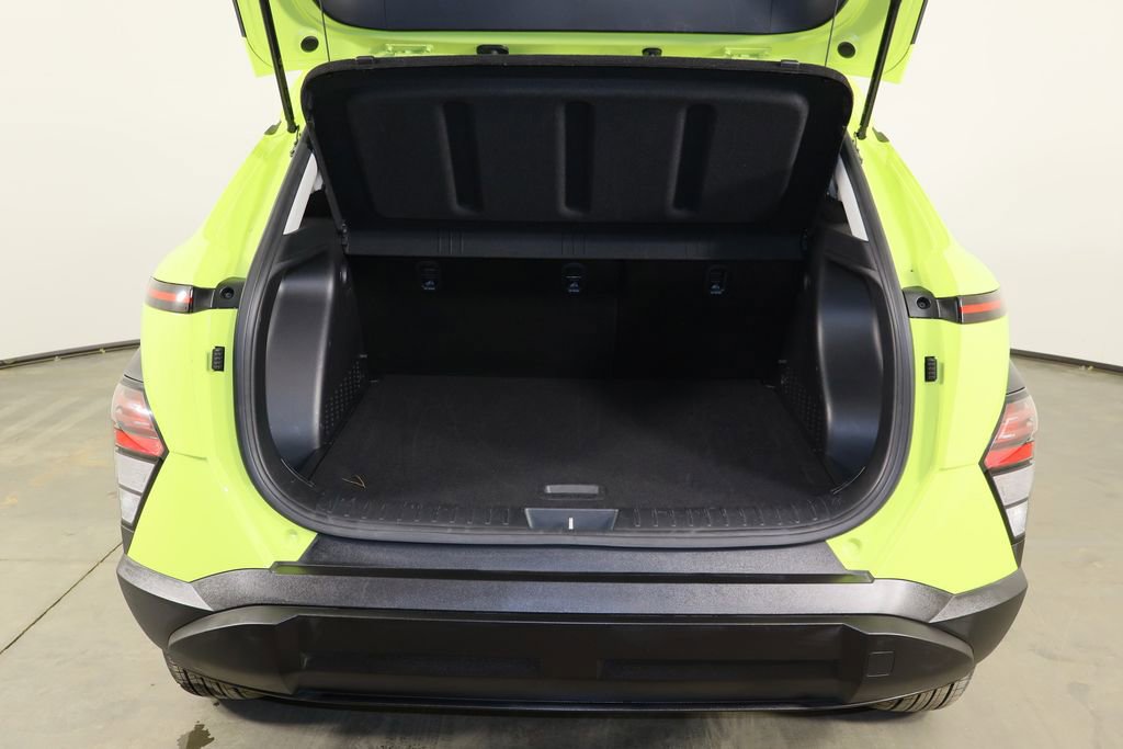 Used 2025 Hyundai Kona SEL image 18