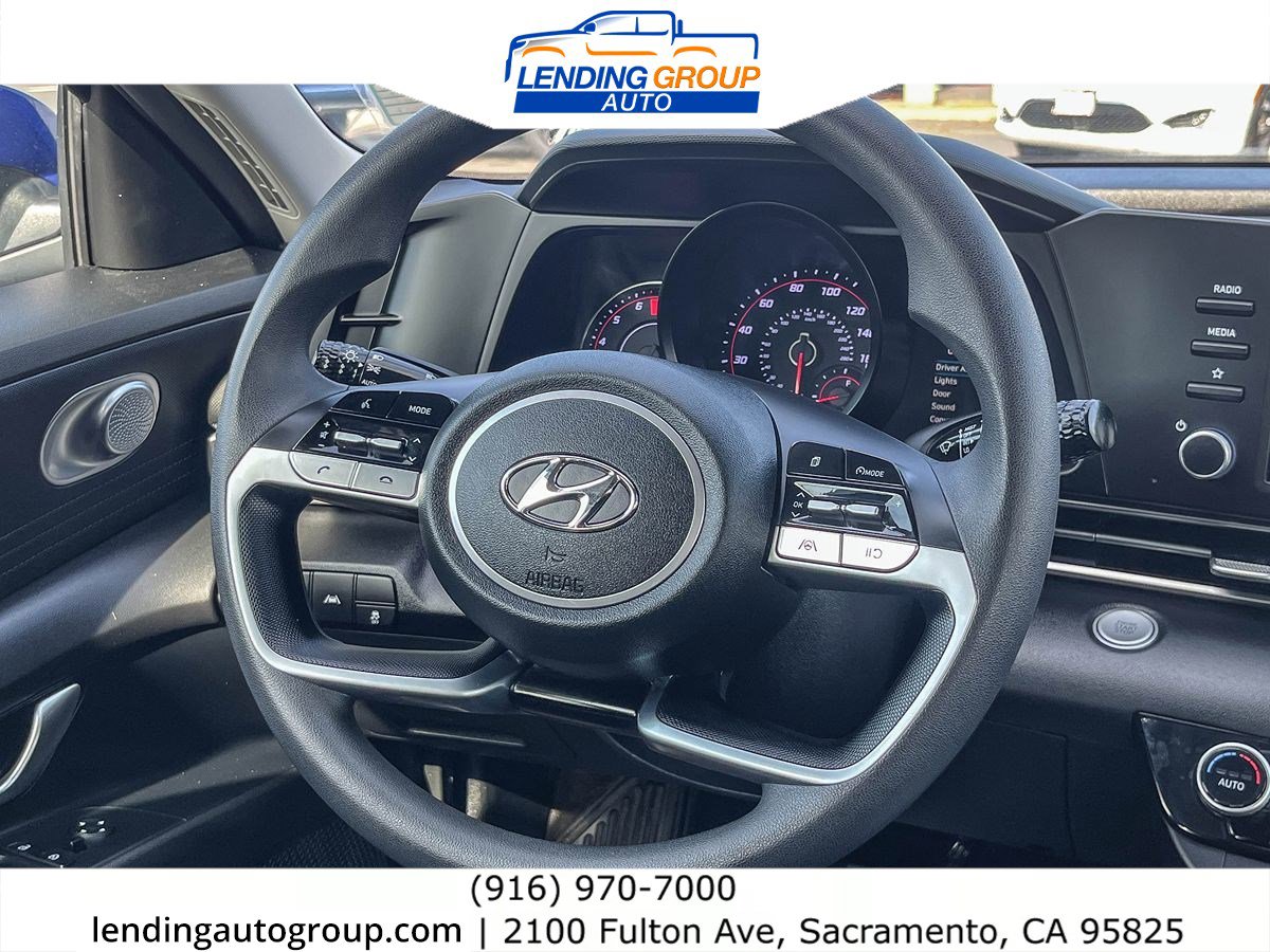 Used 2022 Hyundai Elantra SEL image 14
