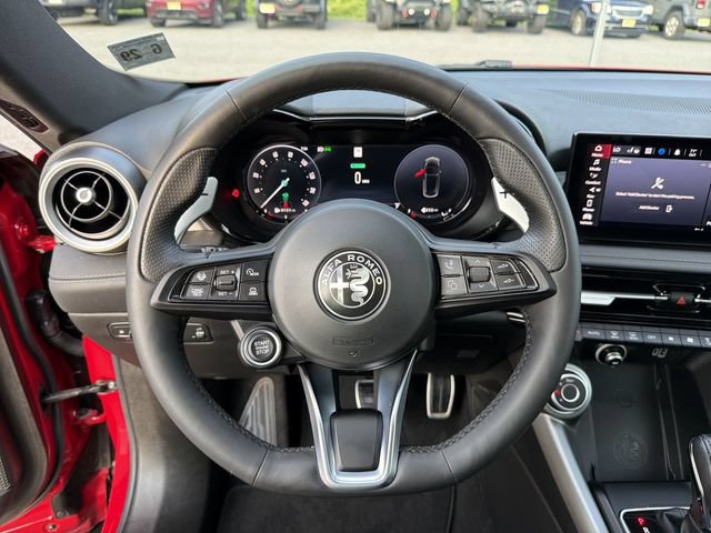 Used 2024 Alfa Romeo Tonale Ti AWD/4WD image 18