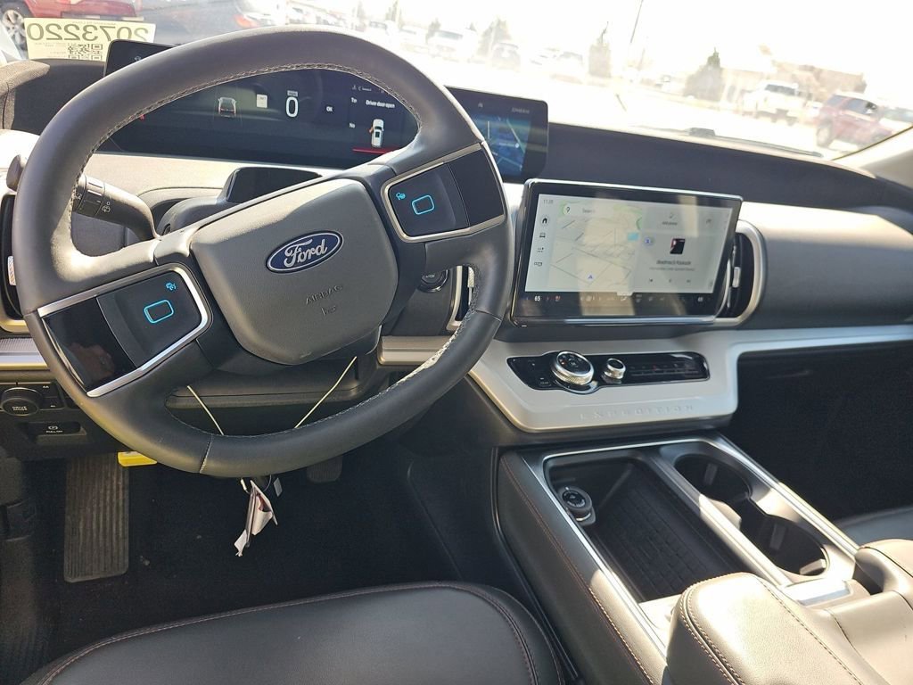 Used 2025 Ford Expedition Max Active image 12
