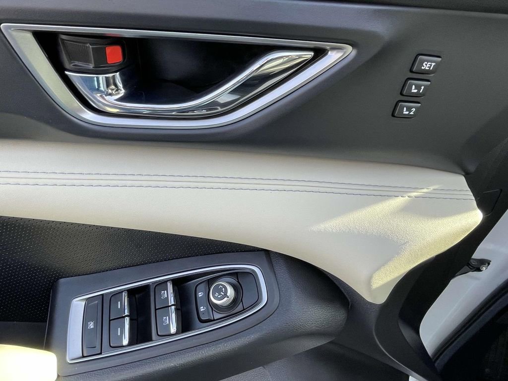 Used 2024 Subaru Ascent Limited image 18