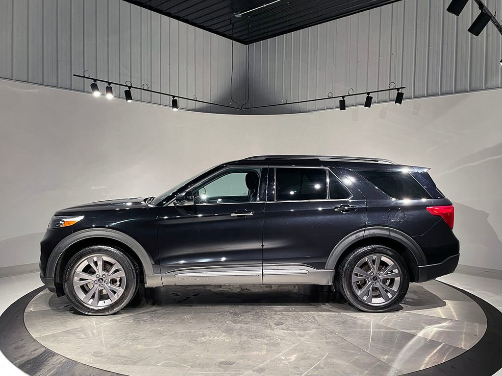 Used 2022 Ford Explorer XLT w/ Equipment Group 202A image 15