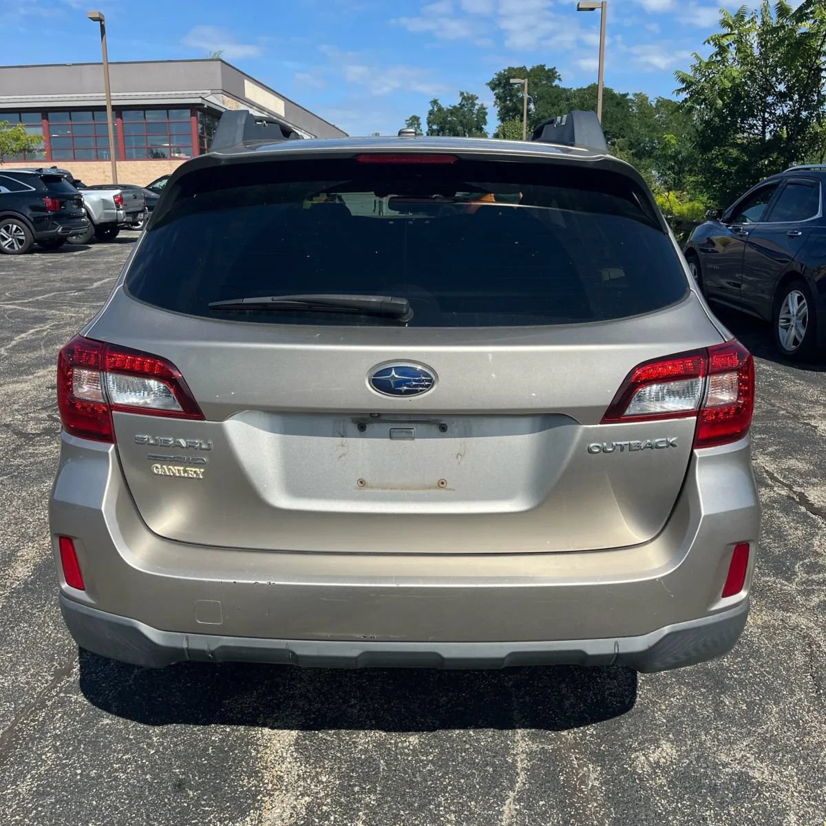 Used 2015 Subaru Outback 2.5i Limited AWD/4WD image 6