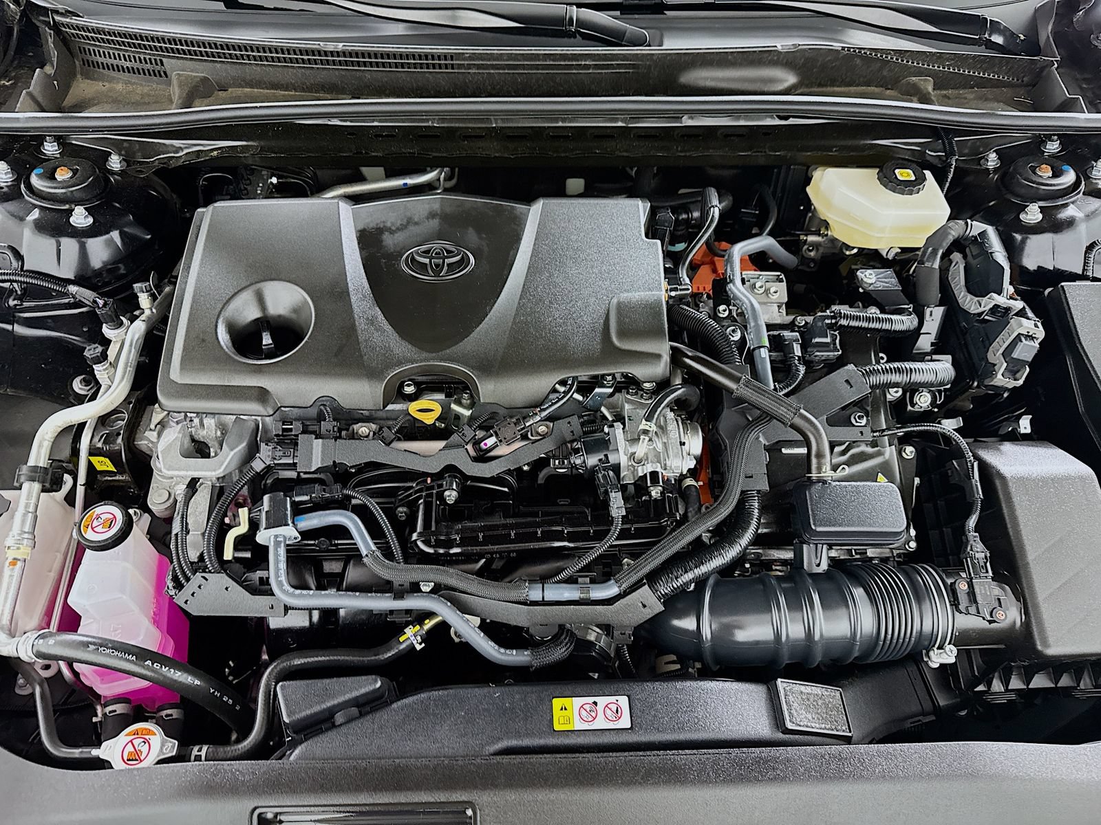 Used 2025 Toyota Camry XSE FWD image 10