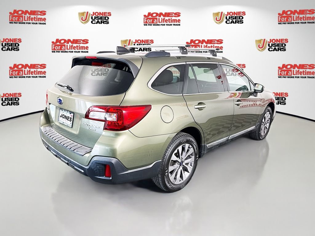 Used 2019 Subaru Outback 3.6R Touring AWD/4WD image 18