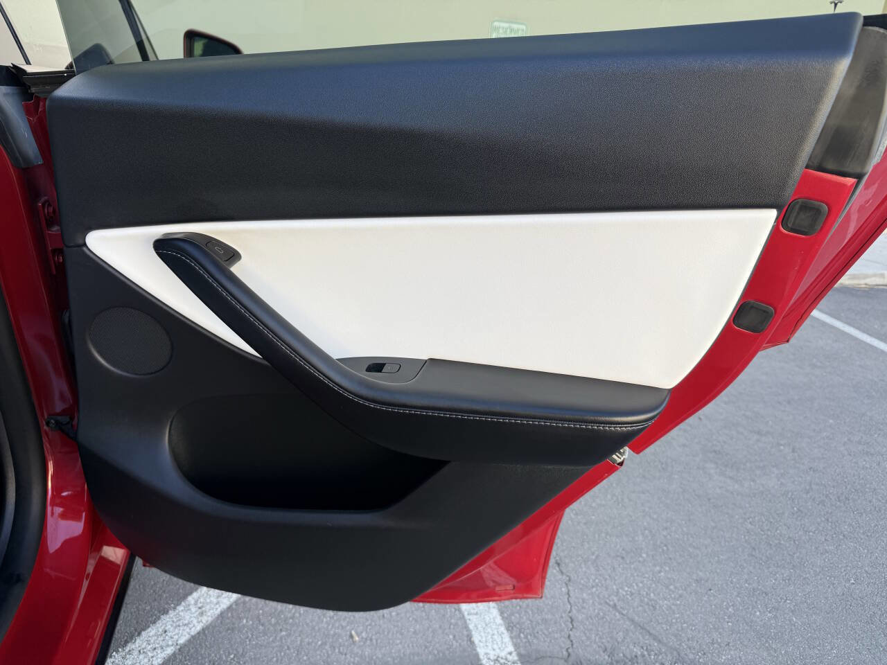 Used 2021 Tesla Model Y Long Range AWD/4WD image 23