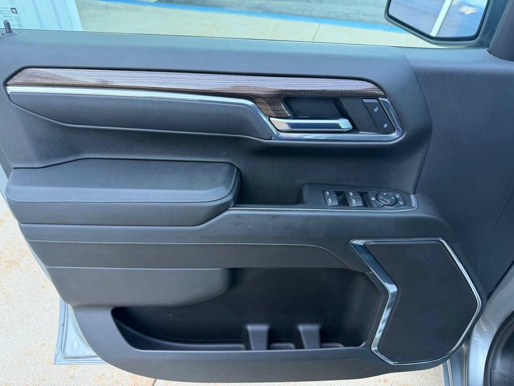 Certified 2024 Chevrolet Silverado 1500 LT AWD/4WD image 12