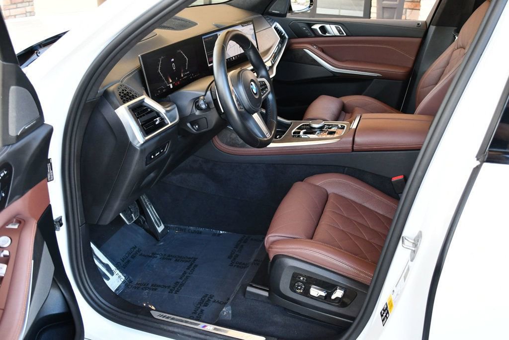 Used 2024 BMW X7 xDrive40i w/ M Sport Package image 14