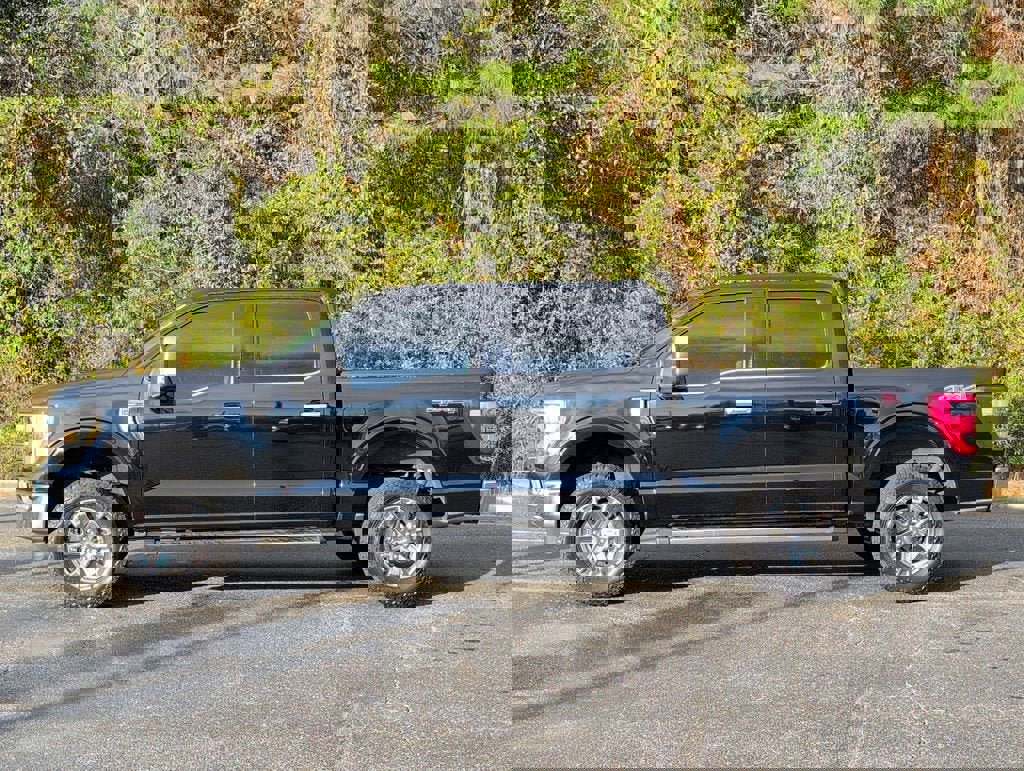 Used 2023 Ford F150 Lariat image 7