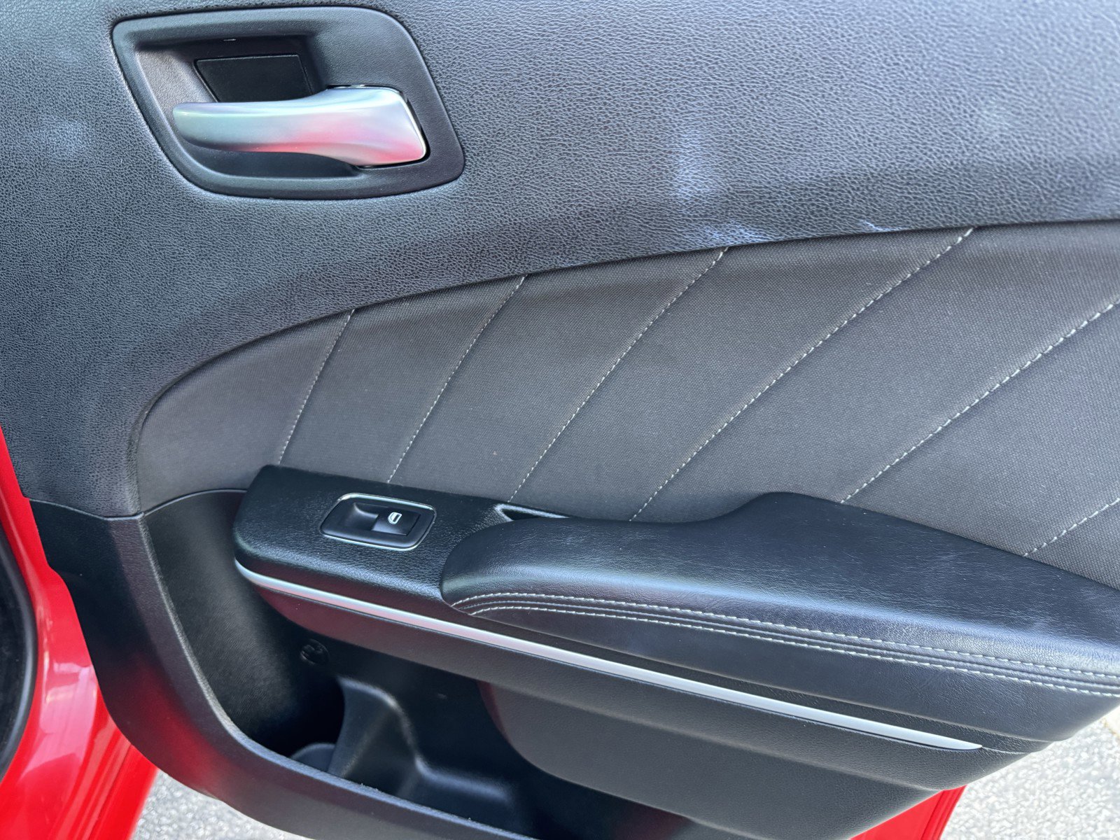 Used 2023 Dodge Charger SXT image 9