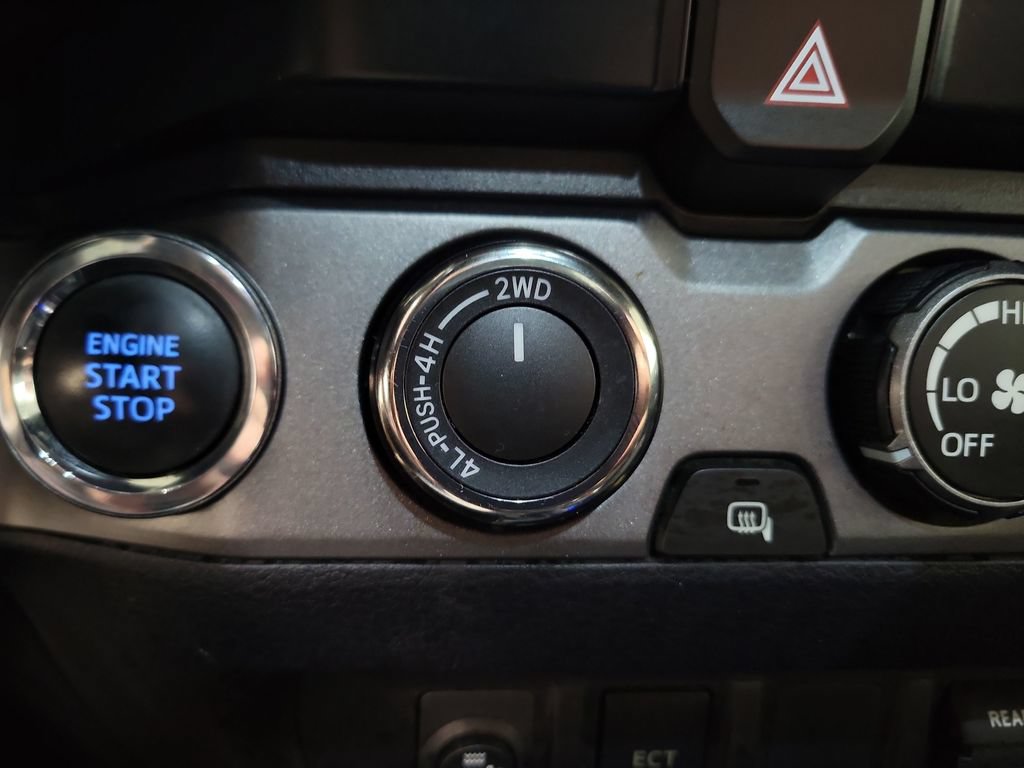 Used 2019 Toyota Tacoma TRD Off-Road AWD/4WD image 22