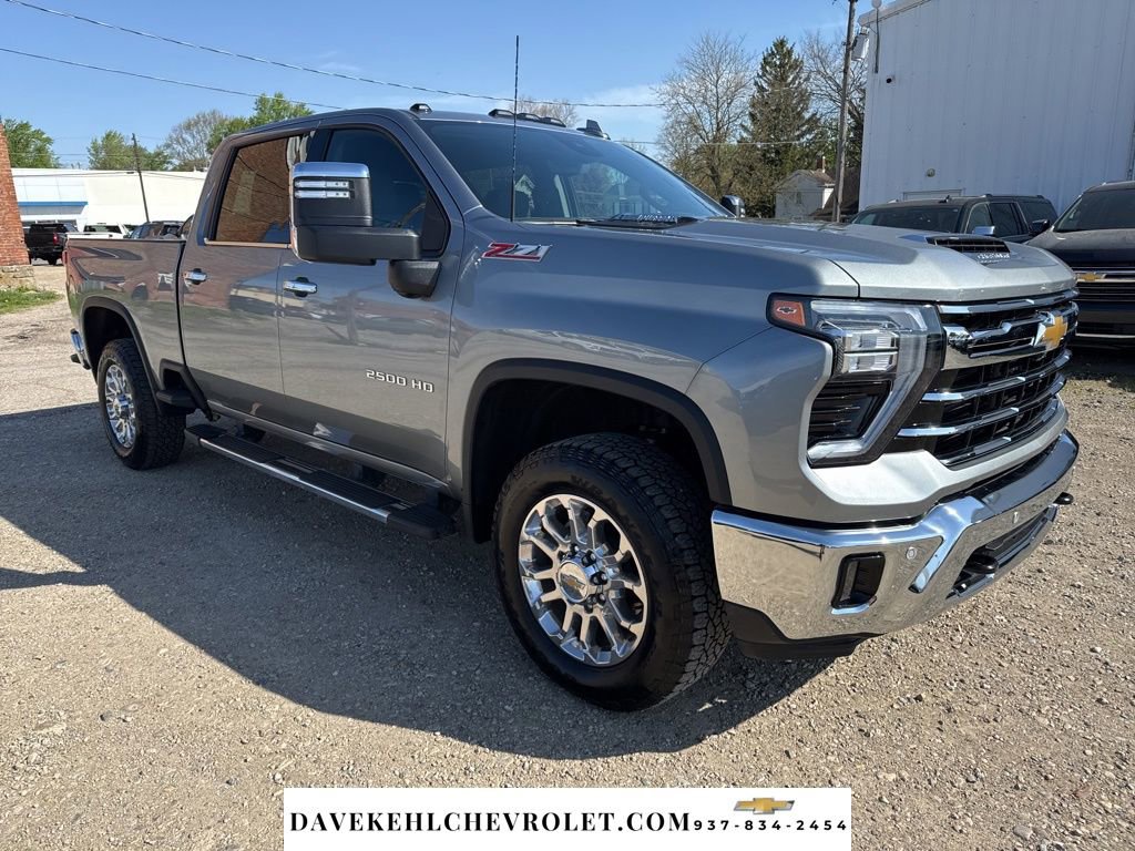 Used 2025 Chevrolet Silverado 2500 LTZ w/ LTZ Premium Package AWD/4WD image 7