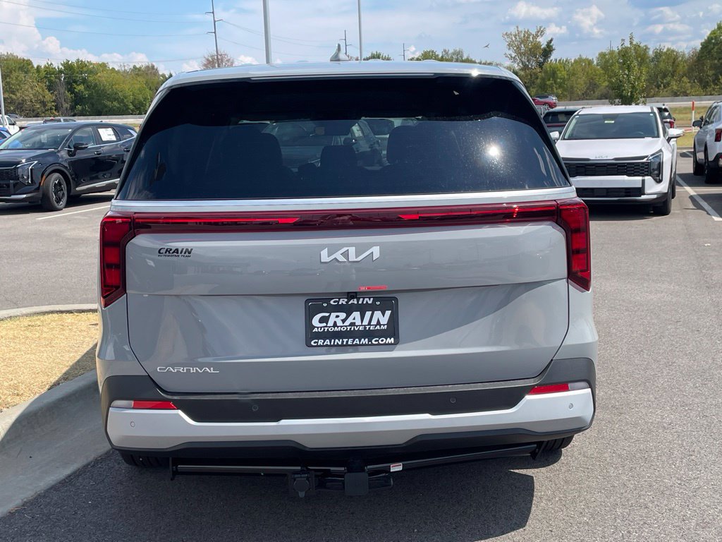 New 2027 Kia Carnival FWD image 6