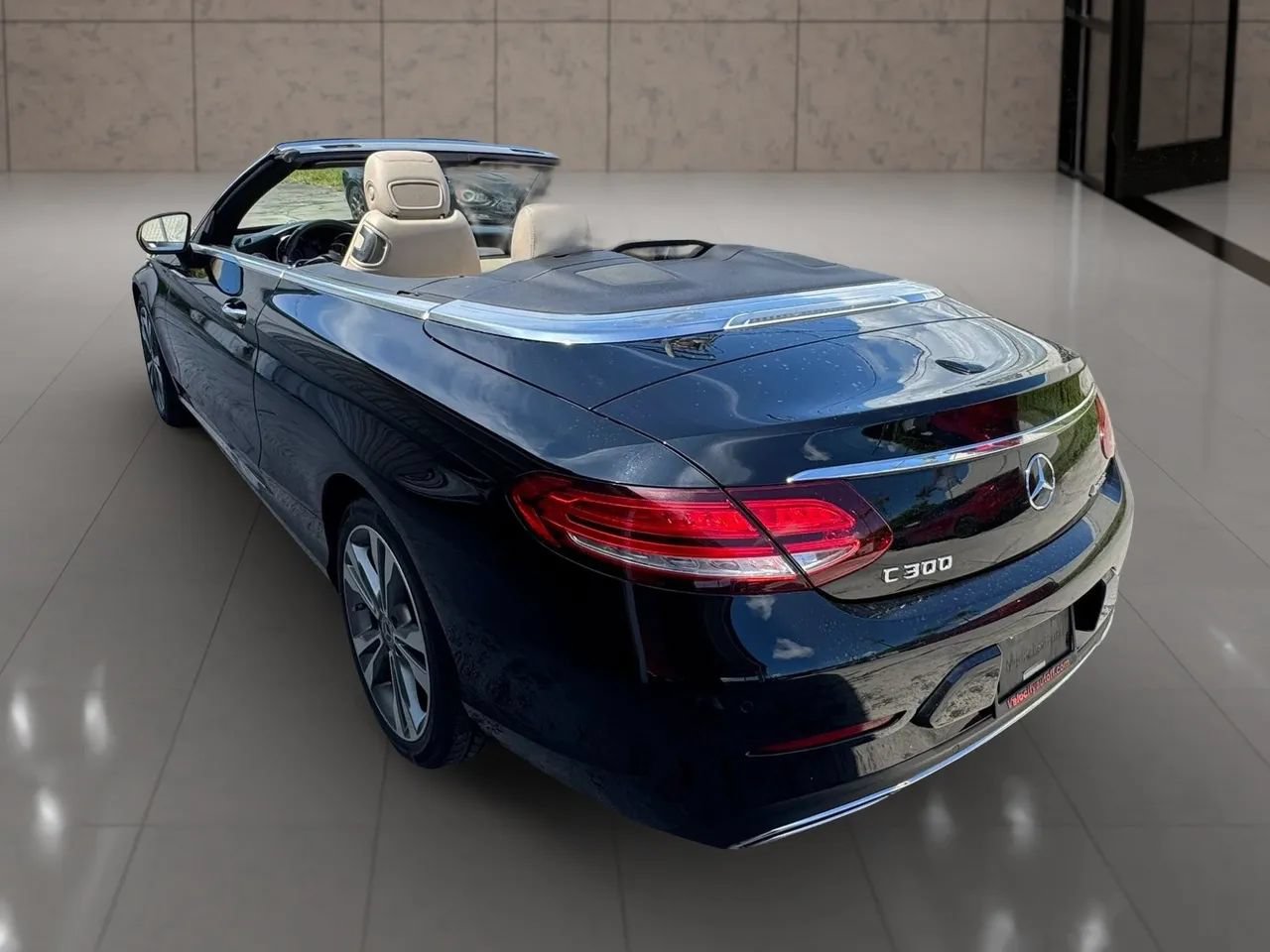 Used 2019 Mercedes-Benz C 300 4MATIC Cabriolet w/ Multimedia Package image 6