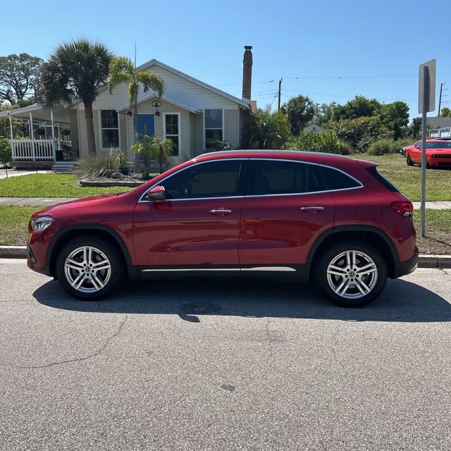 Used 2021 Mercedes-Benz GLA 250 w/ Premium Package image 2