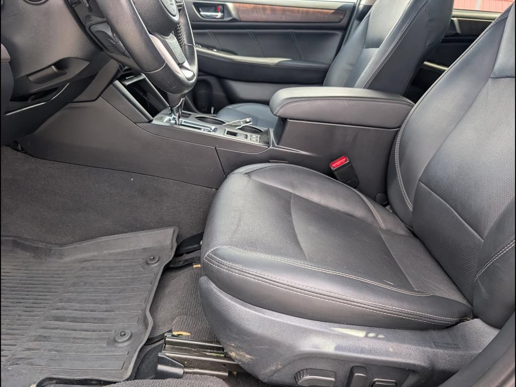 Used 2019 Subaru Outback 3.6R Limited w/ Popular Package #2 AWD/4WD image 12