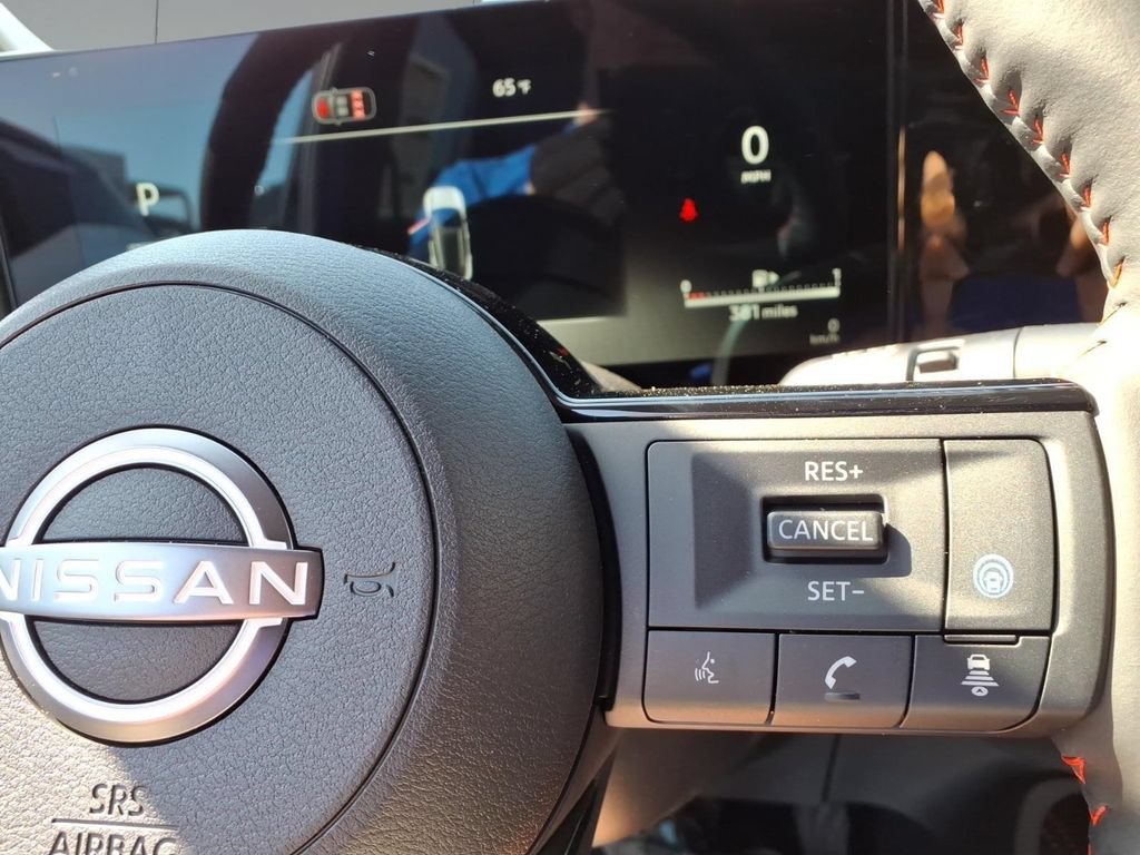 New 2026 Nissan Kicks SR w/ SR Premium Package FWD image 18