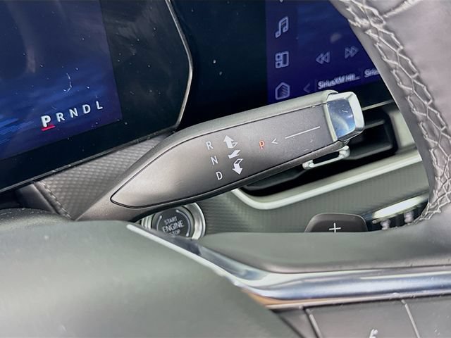 Used 2025 Chevrolet Equinox LT FWD image 18
