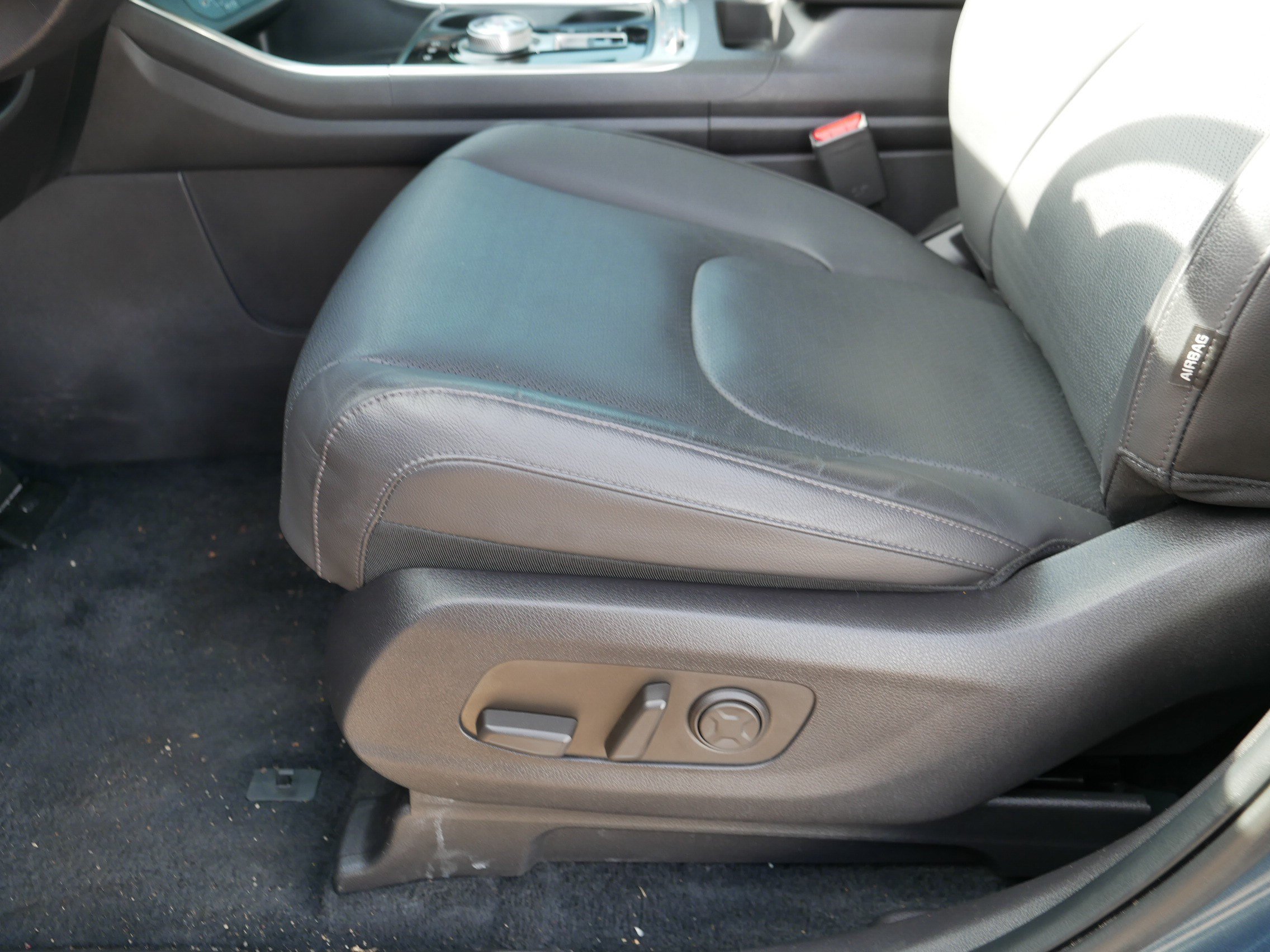 Certified 2025 Kia Carnival SX Prestige FWD image 20