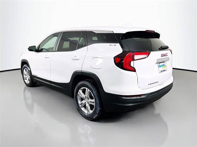 Used 2024 GMC Terrain SLE image 7