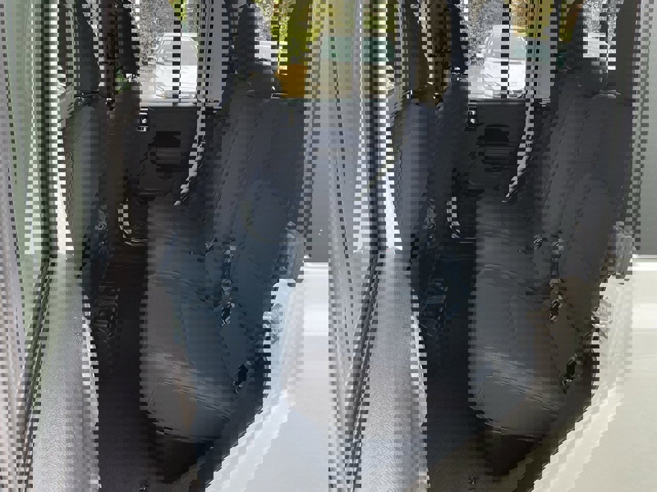 Used 2022 Jeep Gladiator Sport image 16