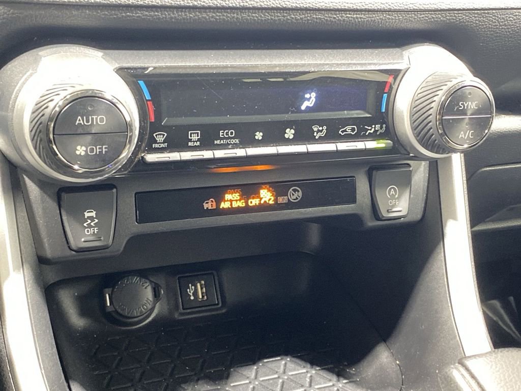 Used 2024 Toyota RAV4 XLE image 16