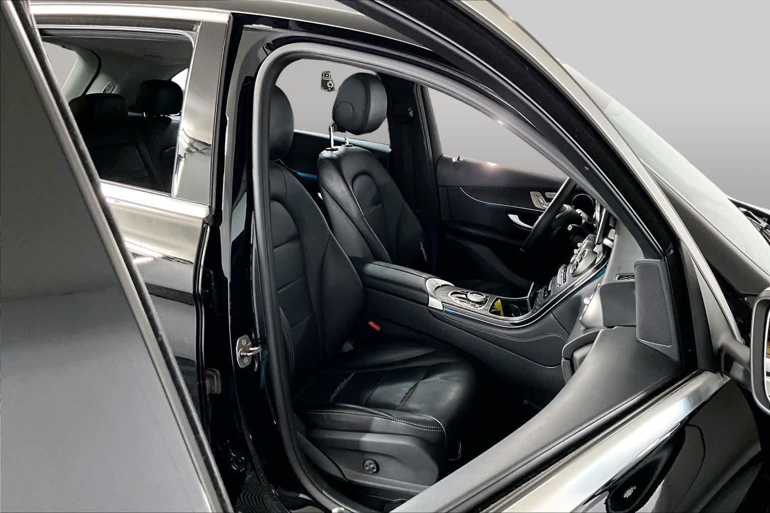 Certified 2018 Mercedes-Benz GLC 300 4MATIC image 8