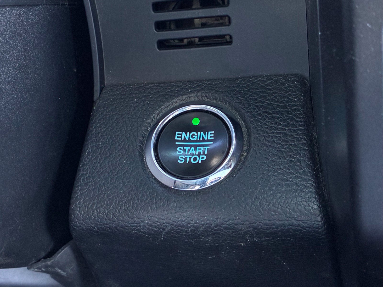 Used 2020 Ford Expedition Max Limited w/ Equipment Group 301A RWD image 9