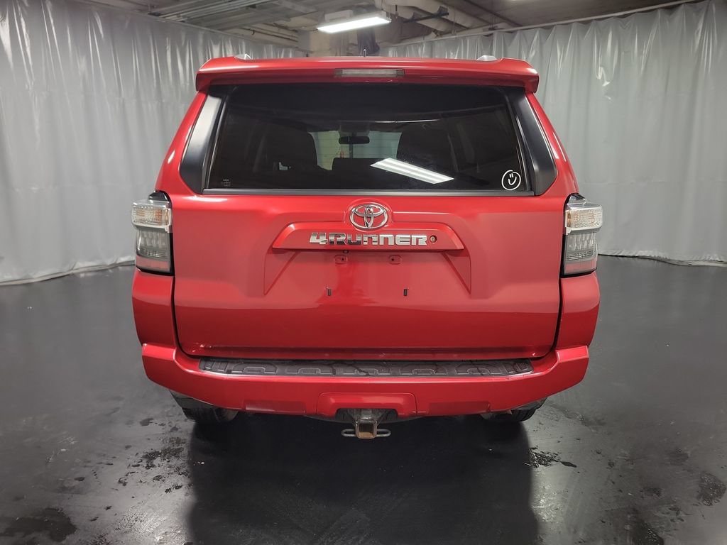 Used 2017 Toyota 4Runner SR5 AWD/4WD image 7