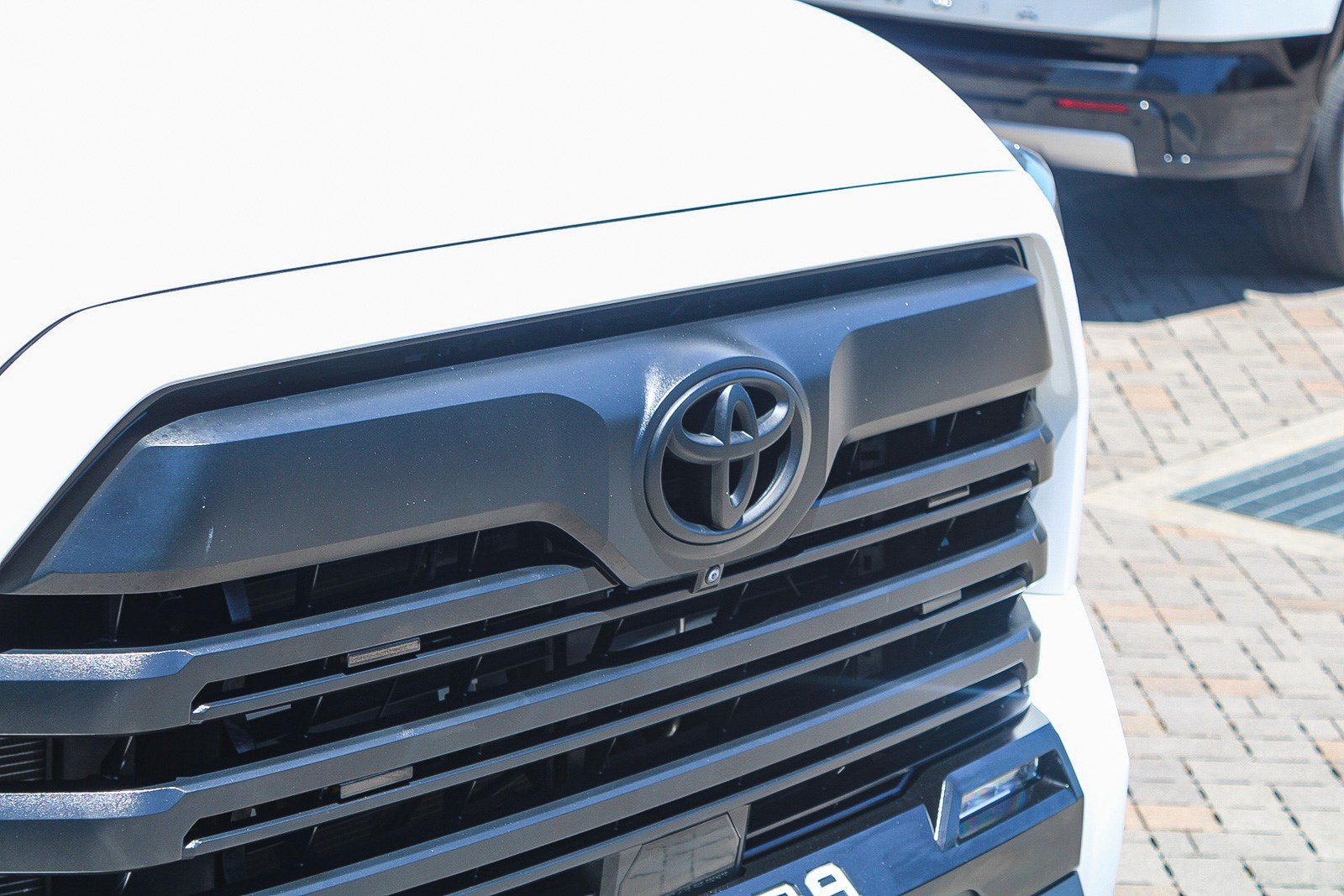 Used 2024 Toyota Tundra Limited AWD/4WD image 6