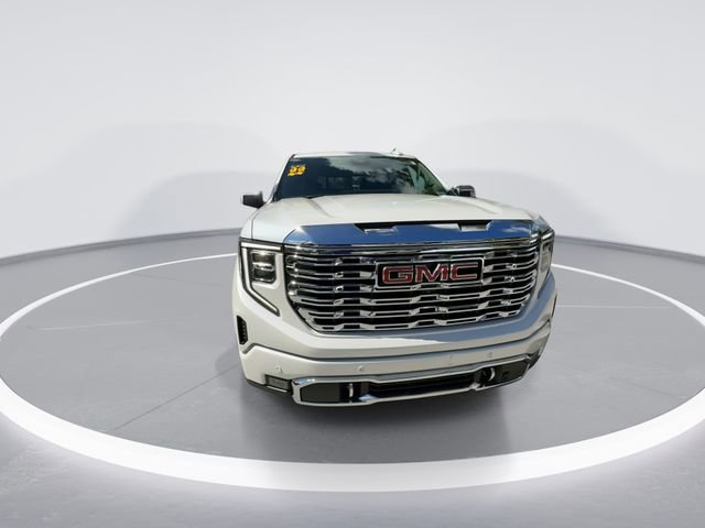Used 2022 GMC Sierra 1500 Denali w/ Denali Reserve Package AWD/4WD image 3