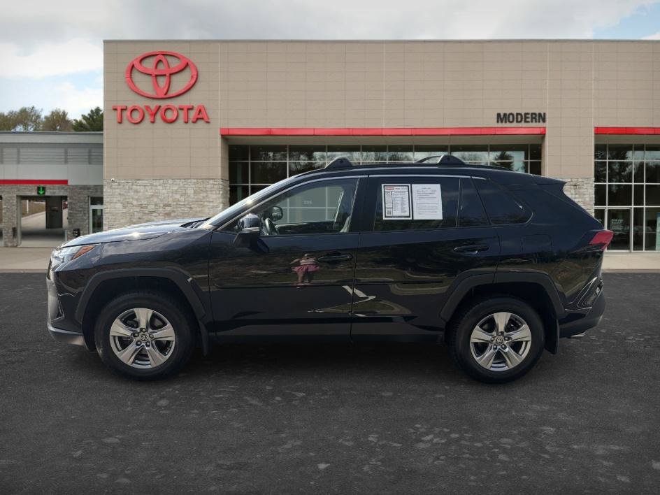 Certified 2022 Toyota RAV4 XLE w/ Convenience Package AWD/4WD image 7