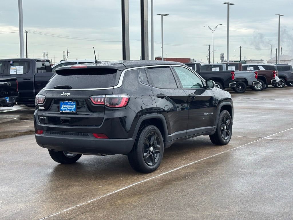 Used 2023 Jeep Compass Sport AWD/4WD image 7