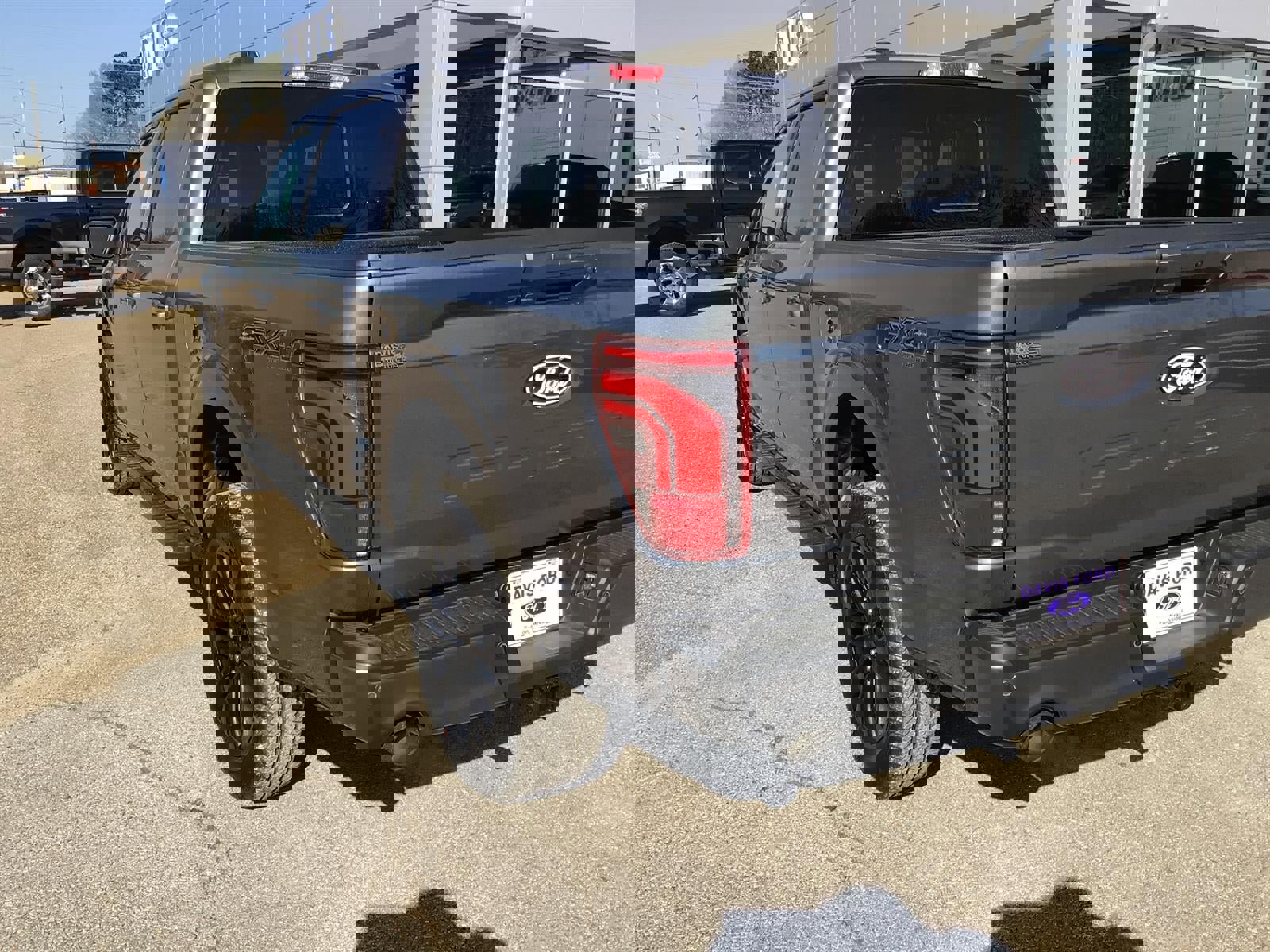 New 2026 Ford F150 Lariat w/ Equipment Group 501A Mid image 11