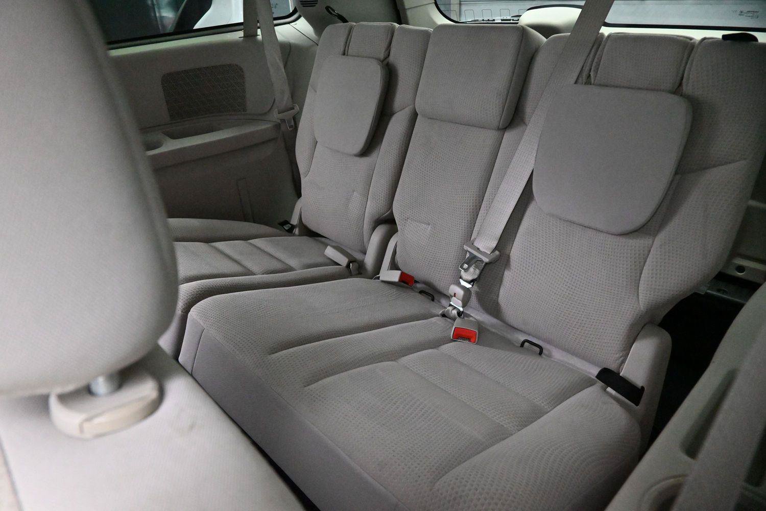 Used 2017 Dodge Grand Caravan SE FWD image 21