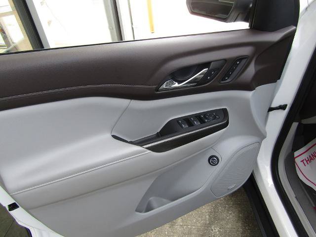 Used 2023 GMC Acadia SLT w/ Technology Package FWD image 28