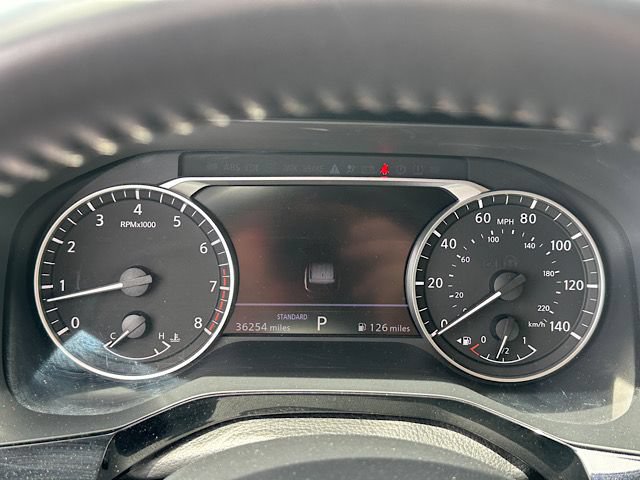 Used 2025 Nissan Pathfinder SV FWD image 33