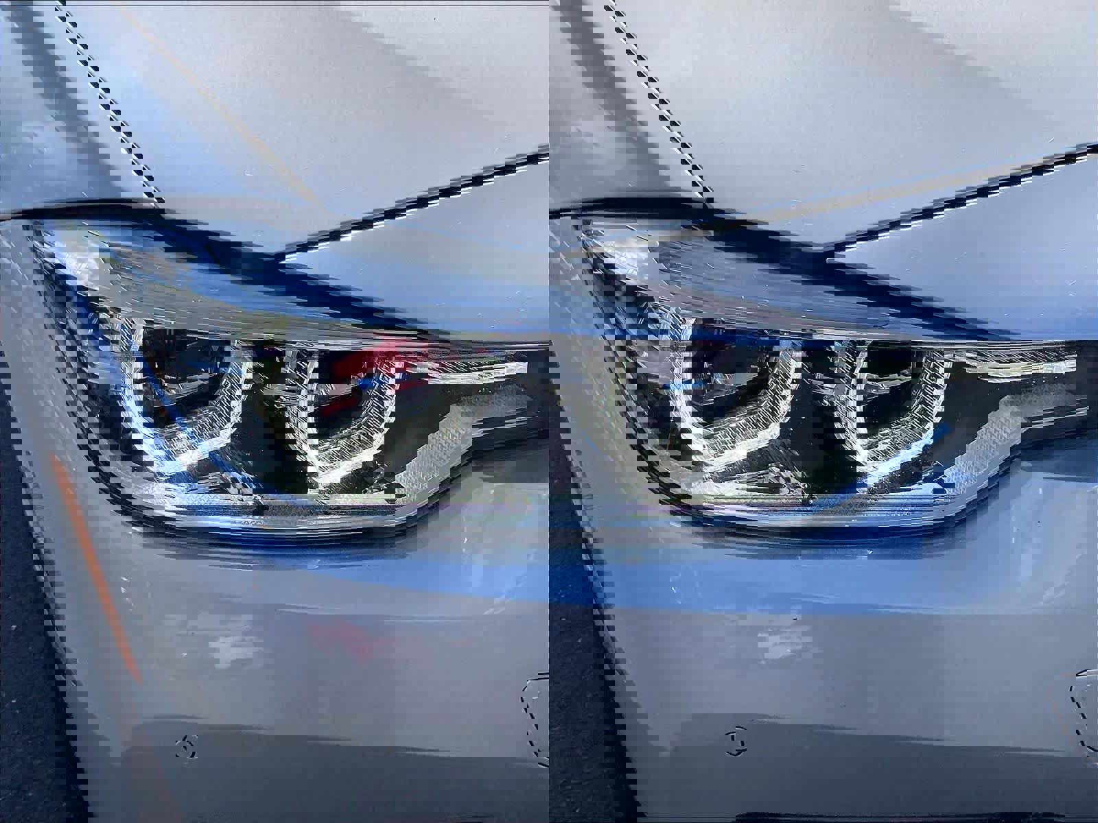 Used 2017 BMW 330i xDrive Sedan AWD/4WD image 29