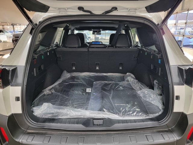 New 2026 Subaru Outback Limited AWD/4WD image 33