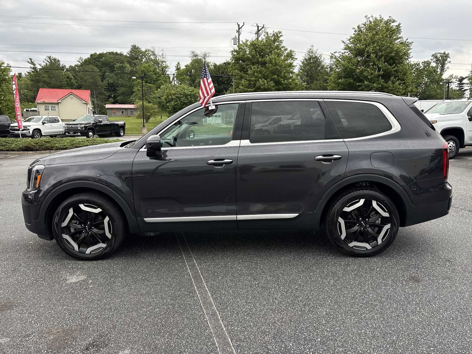 Used 2025 Kia Telluride S AWD/4WD image 9