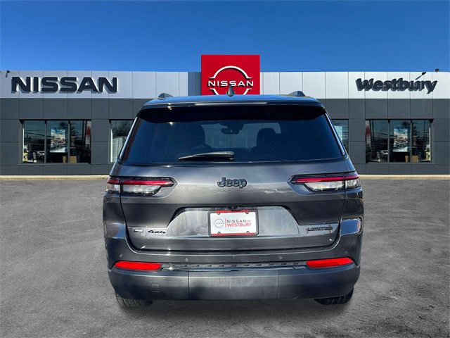 Used 2022 Jeep Grand Cherokee L Limited w/ Black Appearance Package image 5