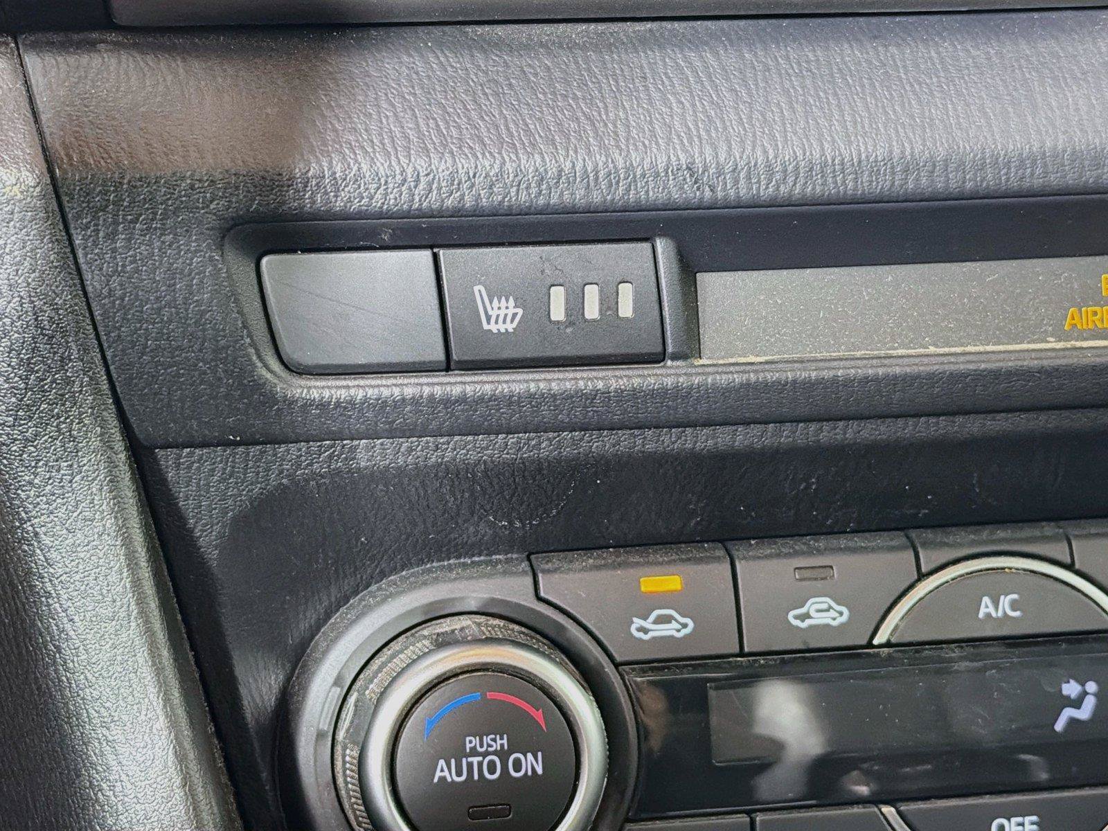 Used 2018 MAZDA MAZDA3 Touring FWD image 24