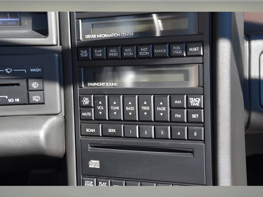 Used 1990 Cadillac Allante Base FWD image 19