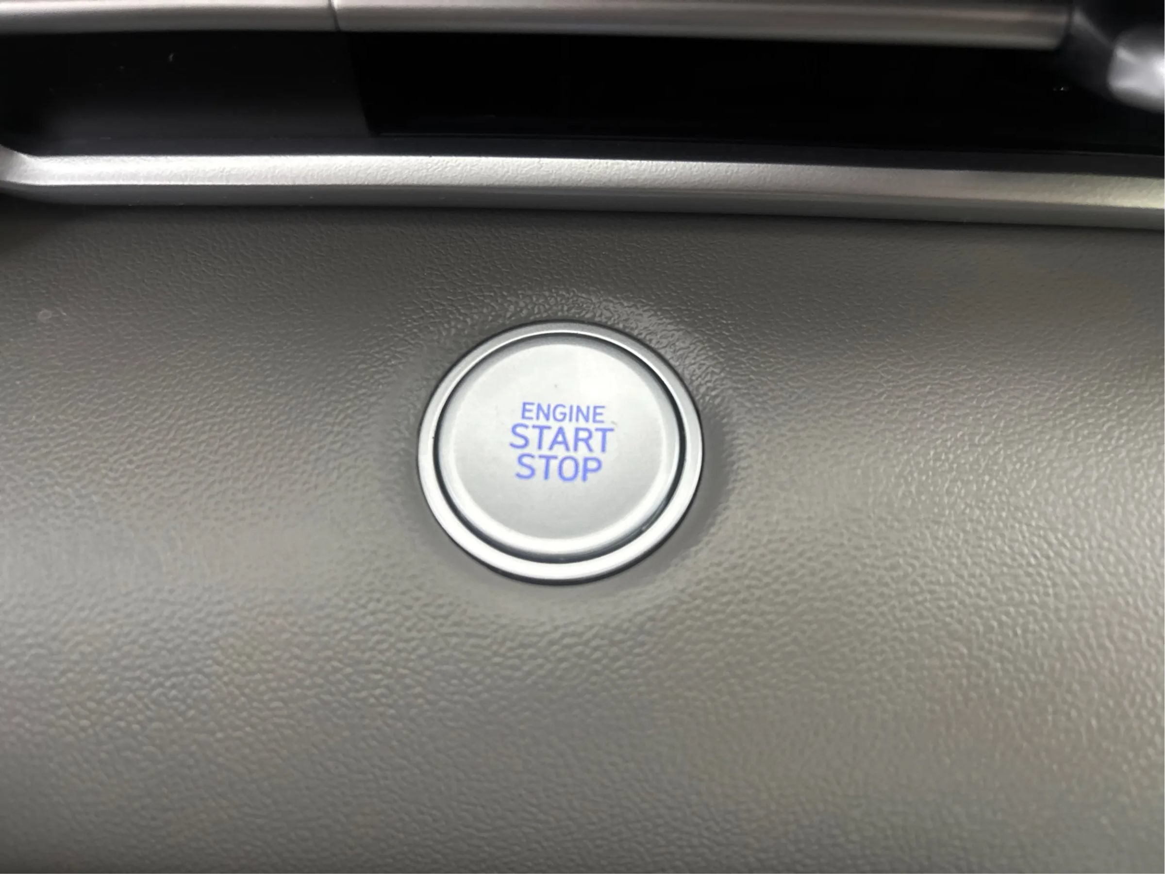 Used 2023 Hyundai Elantra SEL w/ Cargo Package FWD image 34