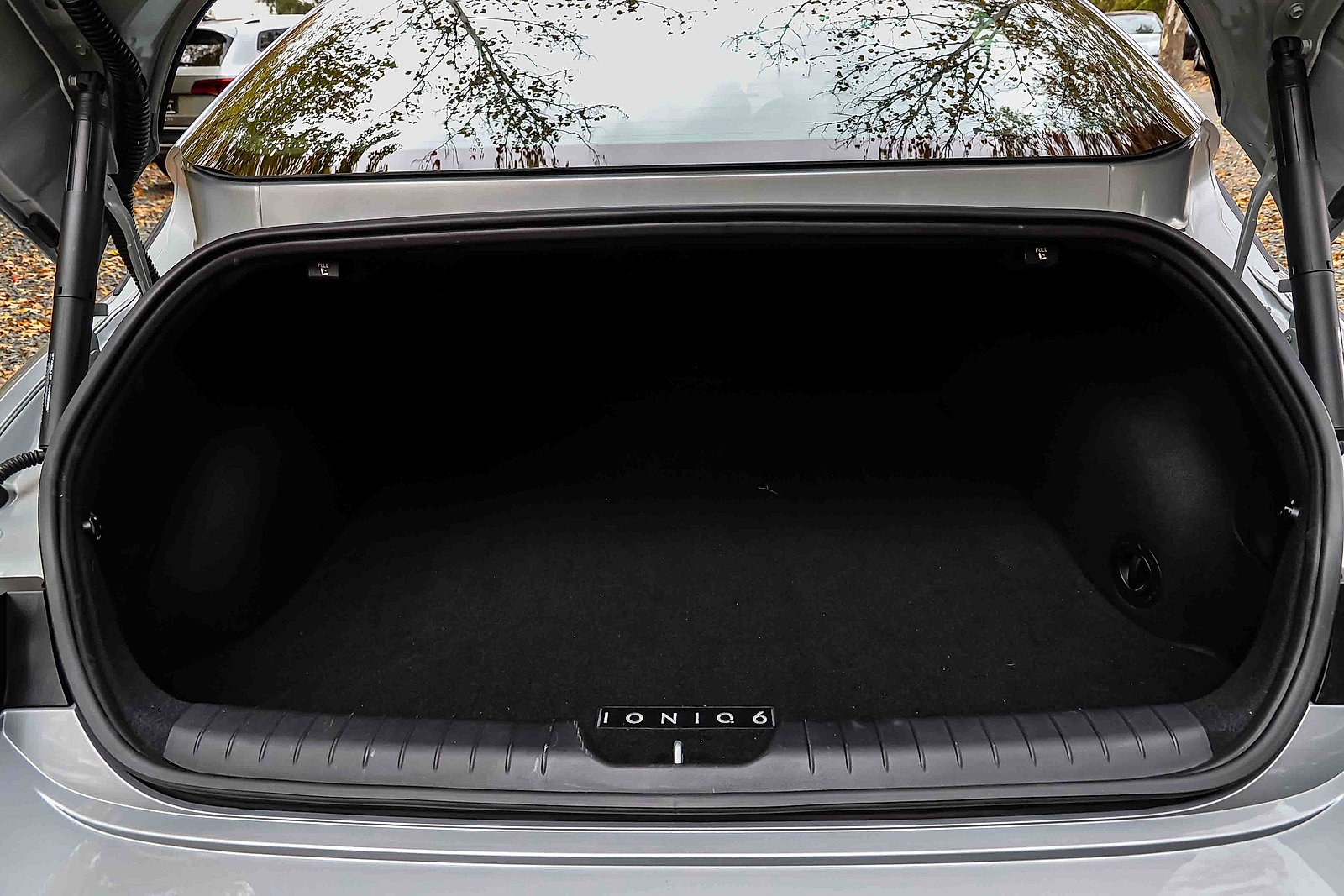 Used 2023 Hyundai Ioniq 6 SEL image 25